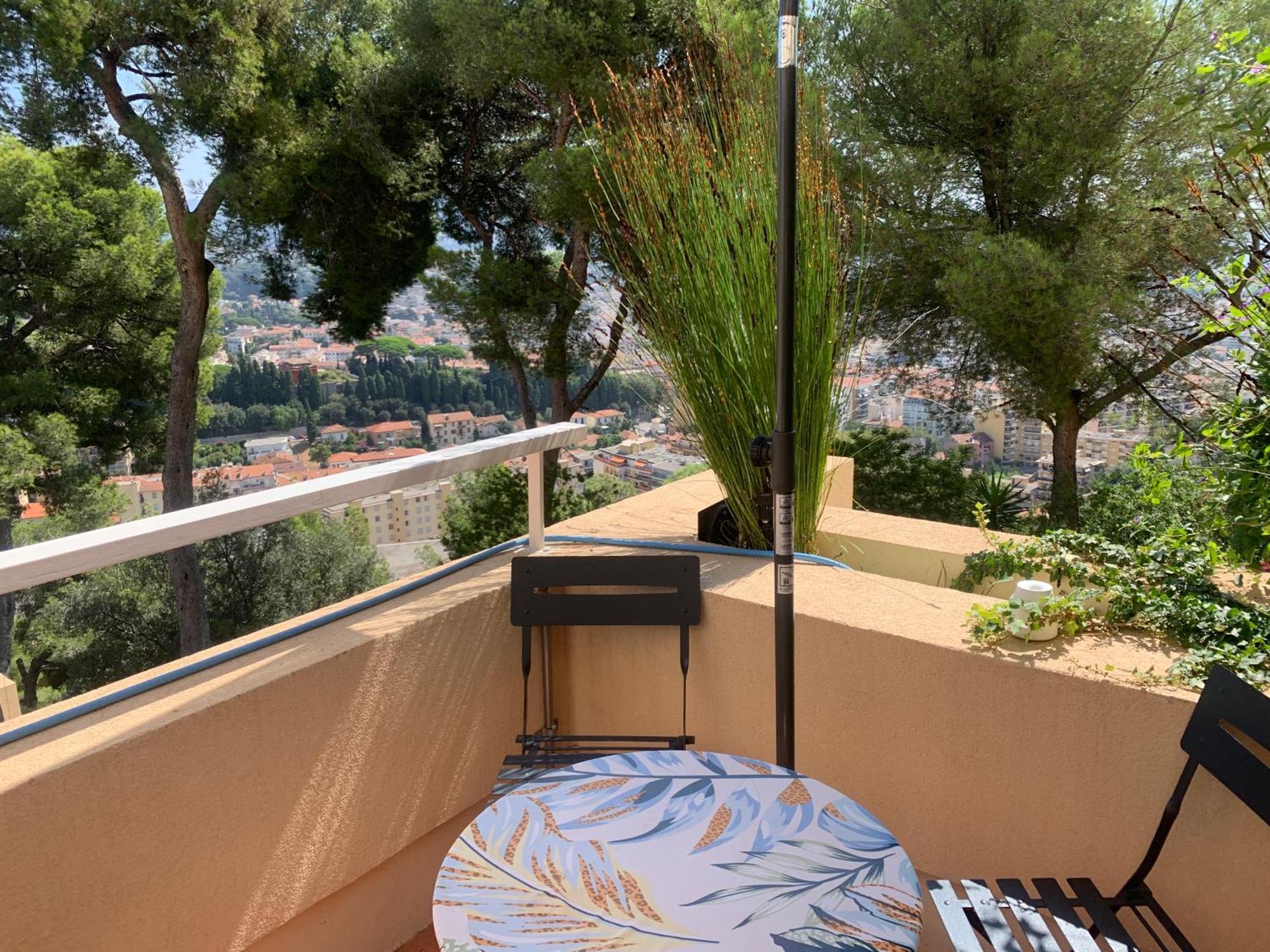 Chambre D Hote Avec Clim Terrasse Et Petit Dejeuner Hauteurs De Nice Buitenkant foto